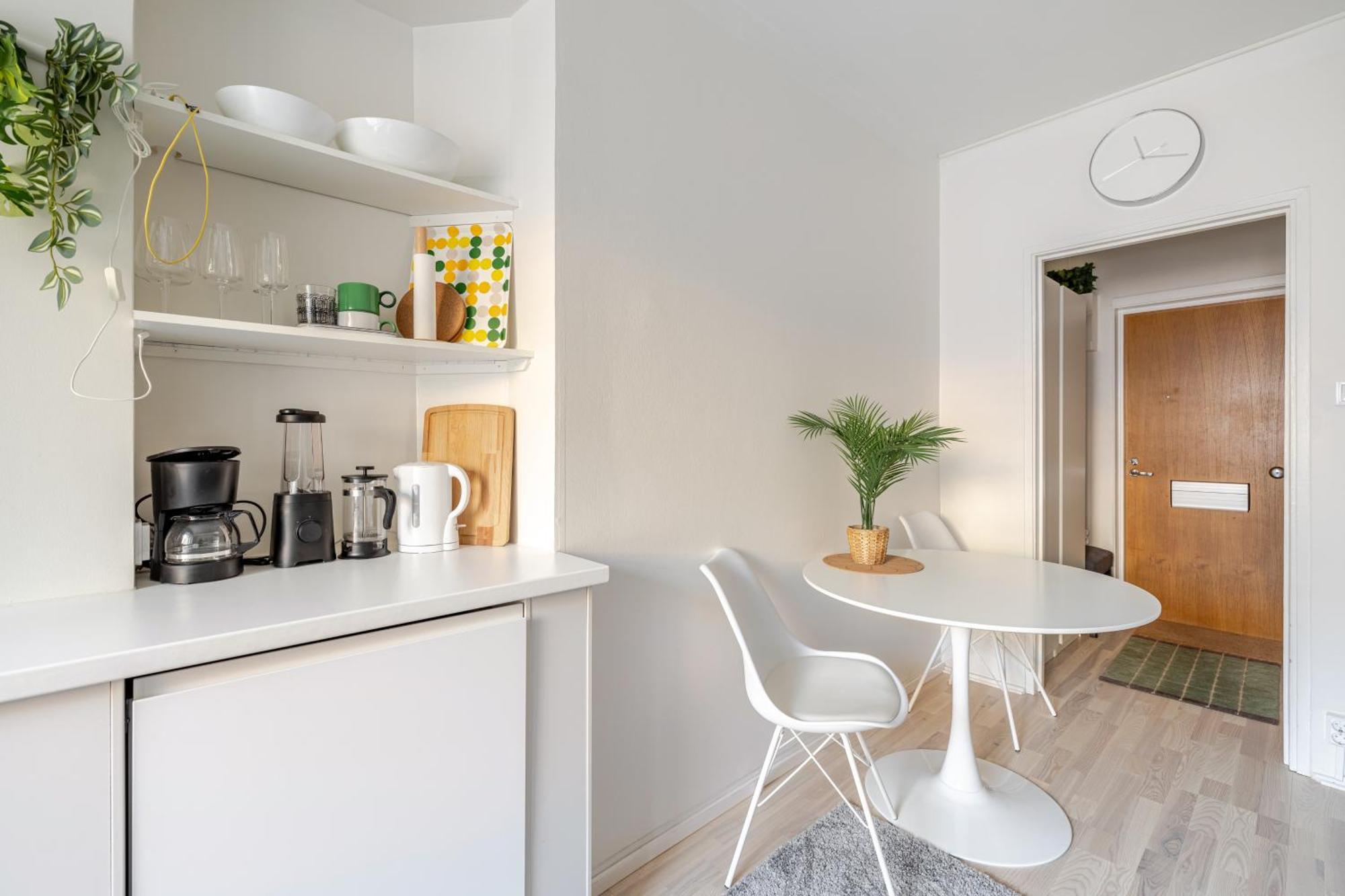 Your Helsinki Base - Chic & Well-Located - 24H Keybox Entry Luaran gambar